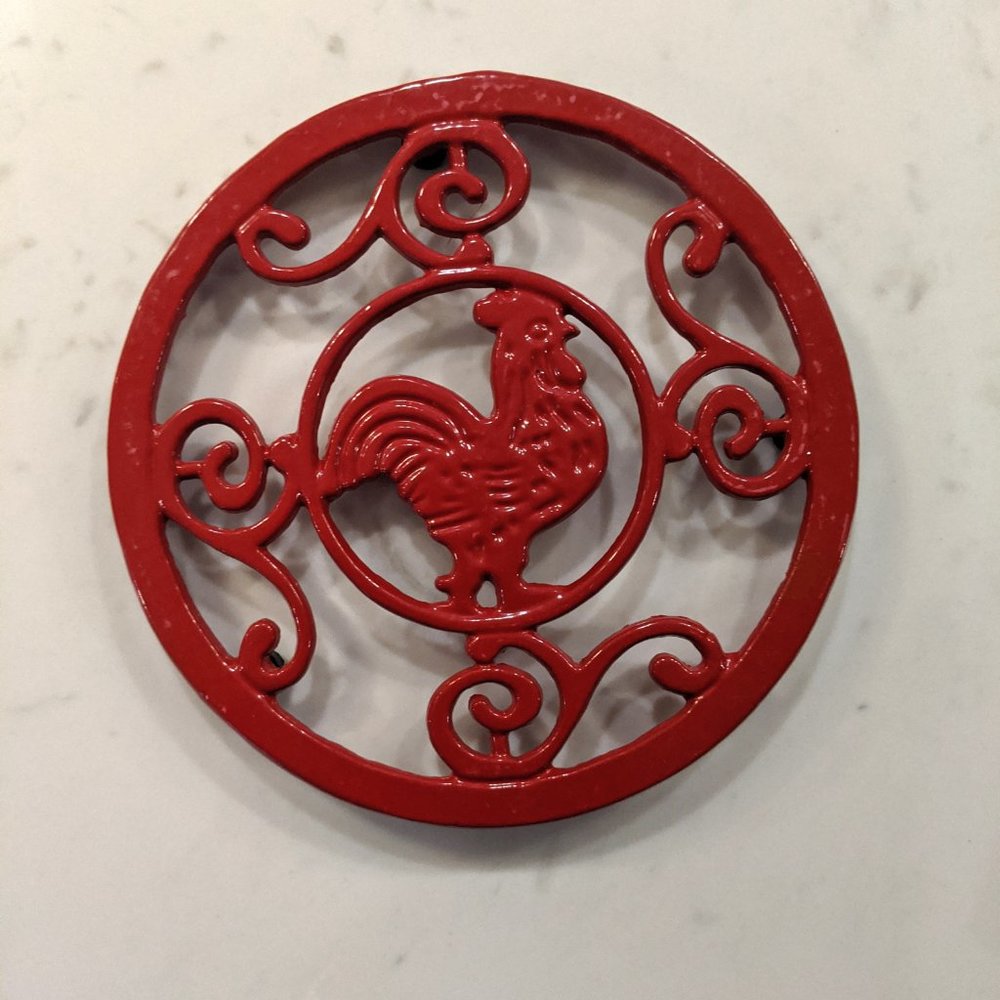 Home Essentials Rooster Spreaders and Trivet Set